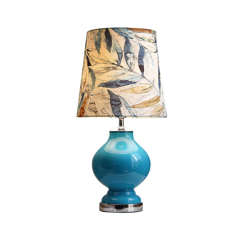 Asellus Tertius - Traditional Table Lamp
