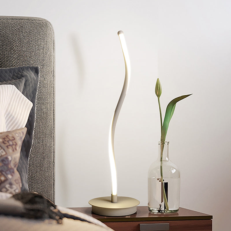 Dominique - Metal Ribbon - Like Night Light Simplicity Black/White Led Task Lighting With Round