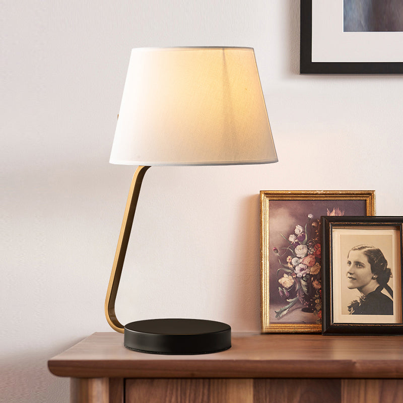 Océane - Nordic Urn - Like Reading Light Metal 1 Head Bedroom Nightstand Lamp With Fabric Shade In