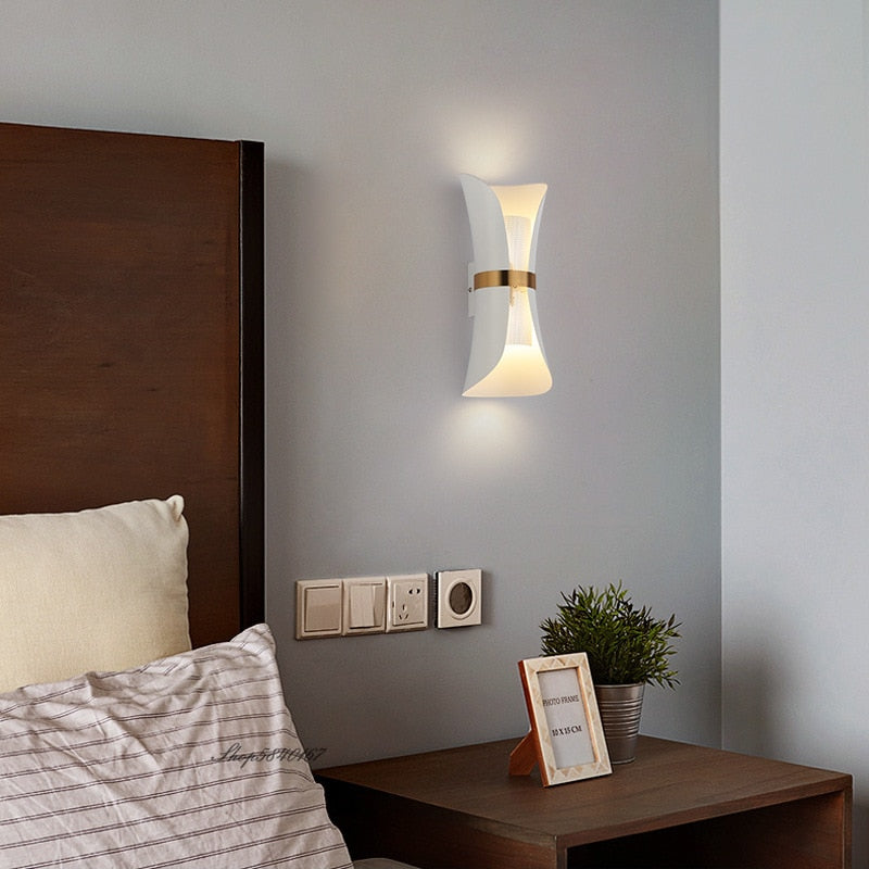 Lara’s Black & Gold Led Wall Sconce For Bedroom Aisle Living Room Light