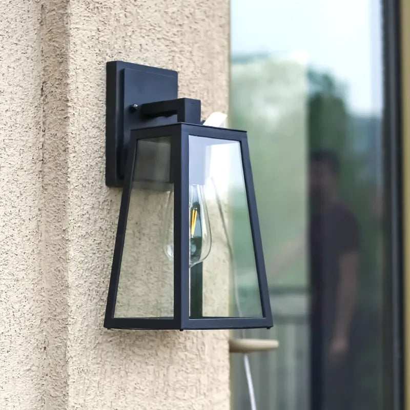 Vintage Industrial Iron Wall Lamp - Waterproof & Rustproof Modern Style Outdoor Light