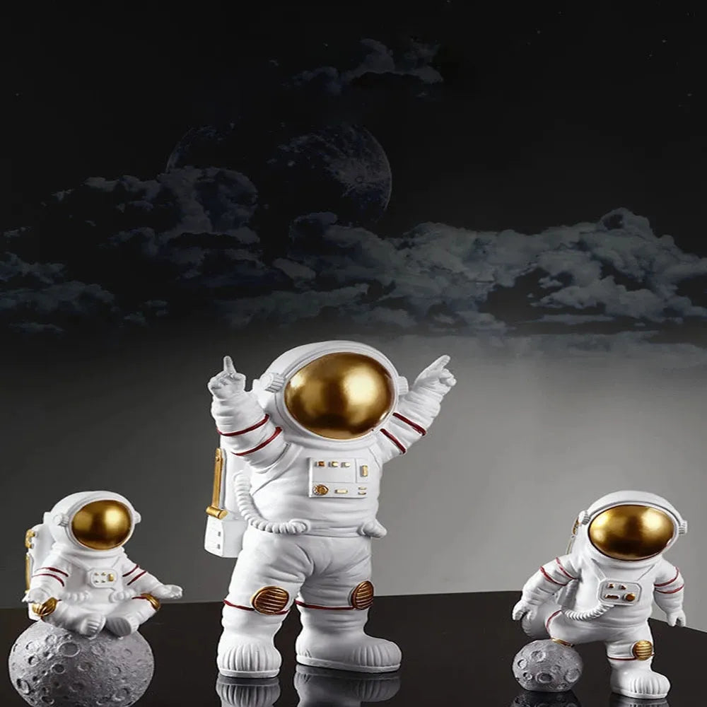 4 Pcs Astronaut Figure Statue Figurine Spaceman Sculpture Educational Toy Desktop Home Decoration